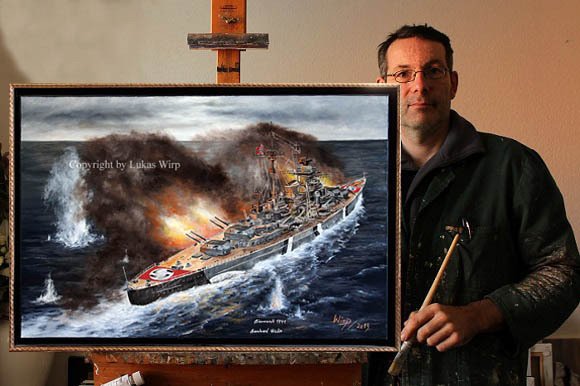 Schlachtschiff Bismarck schießt volle Breitseite