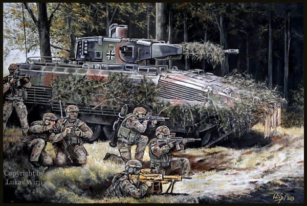 Schuetzenpanzer SPz Puma mit Panzergrenadieren im Gefechts - Manoever
